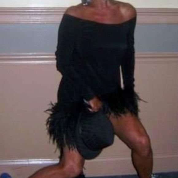 ABS Allen Schwartz Dresses & Skirts - A.B.S Stunning Dressy Little Black Dress w Ostrich Feathers on Bottom hp 13x🔥🔥